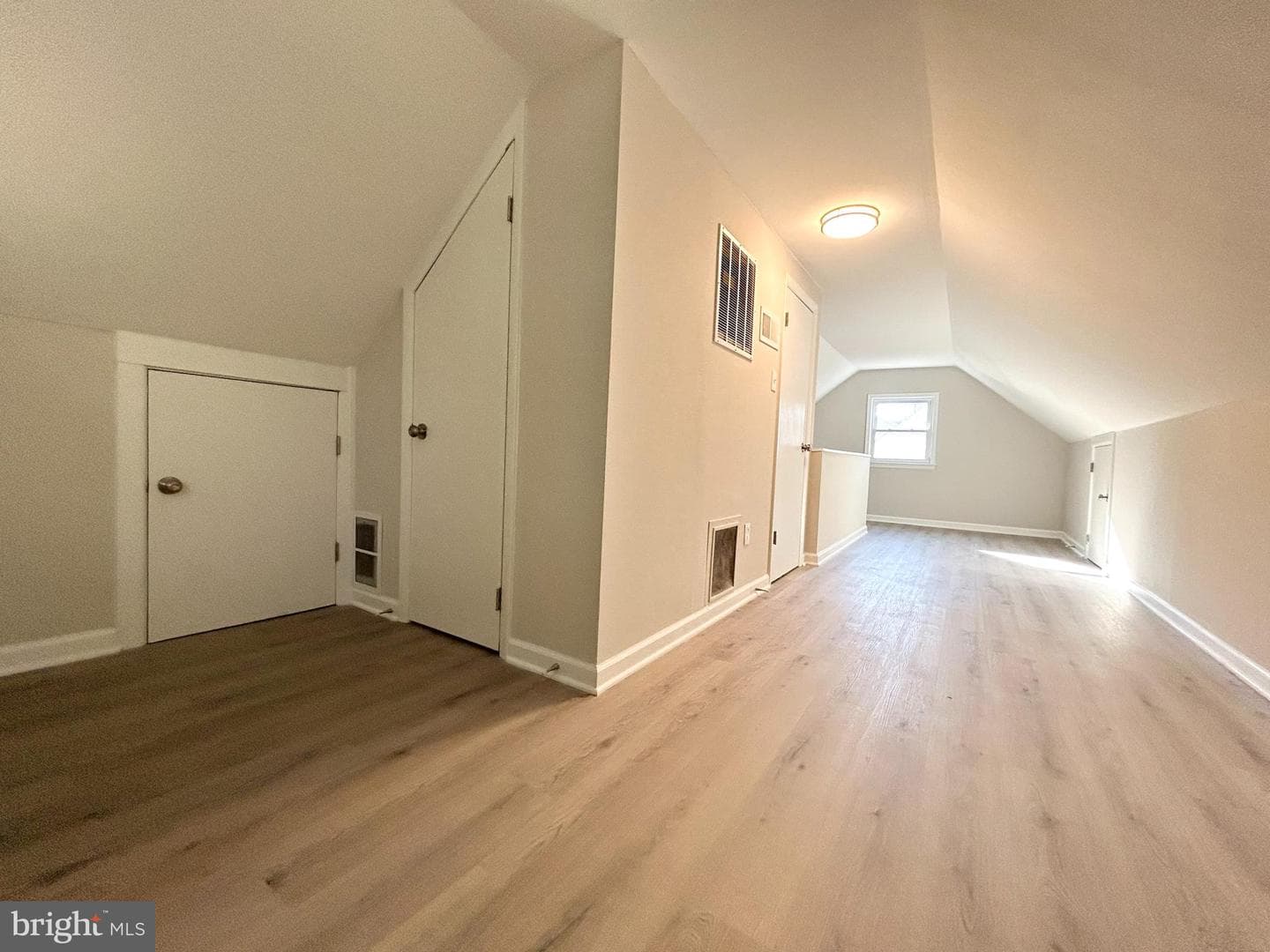 108 Sheldon Street photo 18