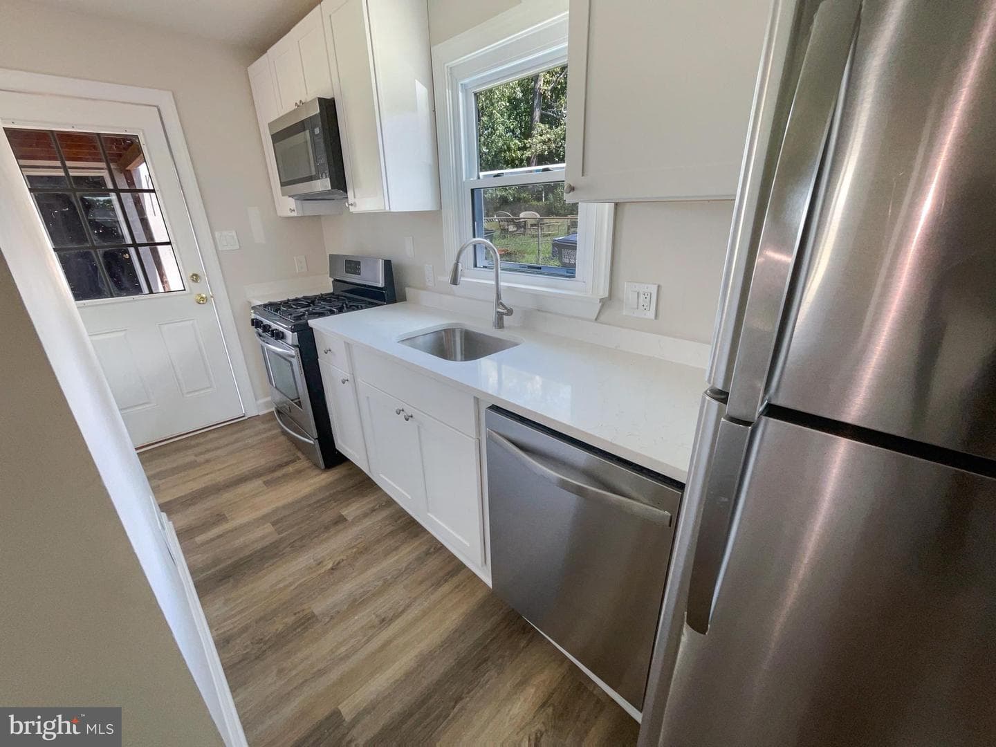 124 Walden Street photo 2