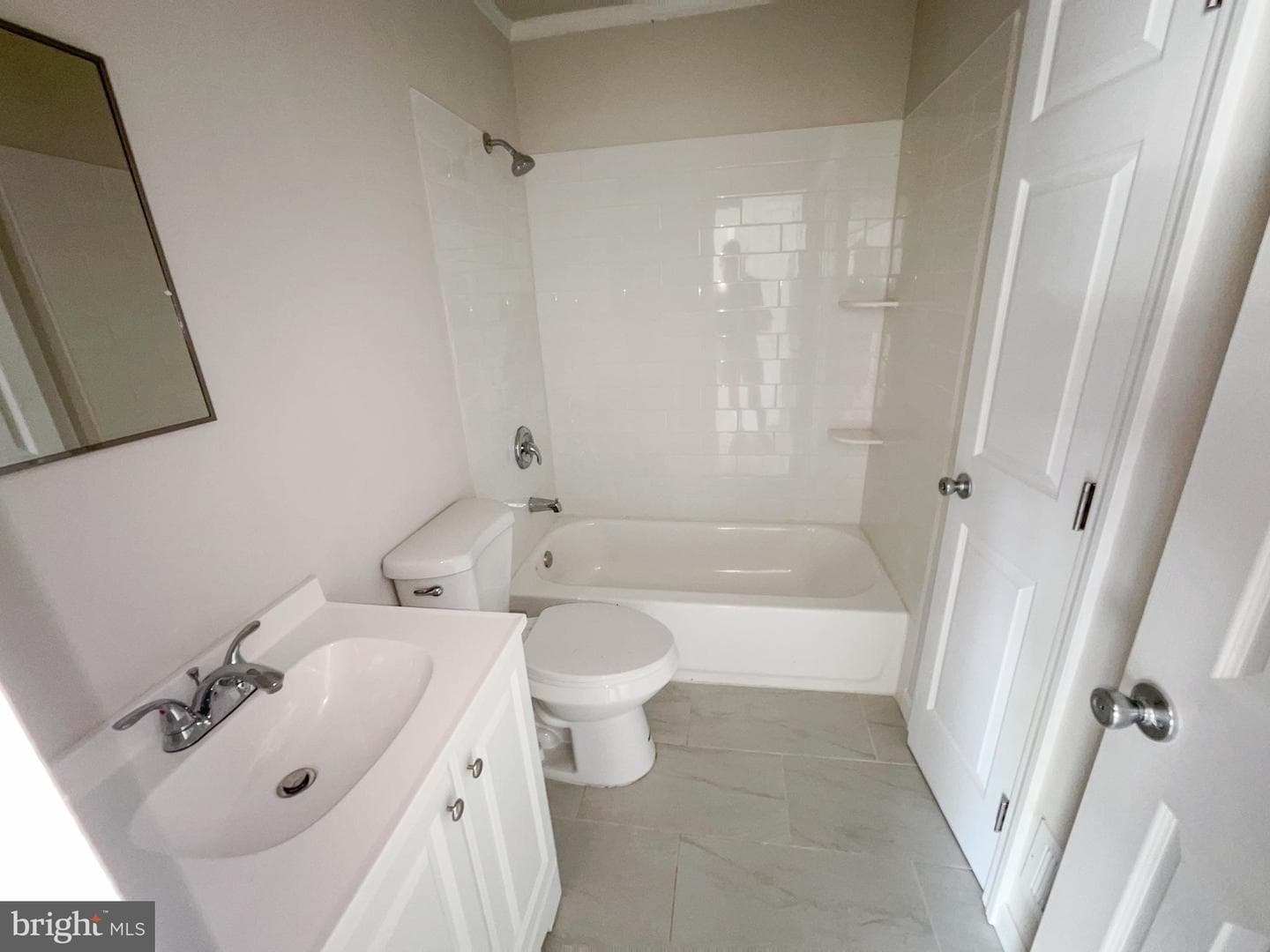 124 Walden Street photo 7