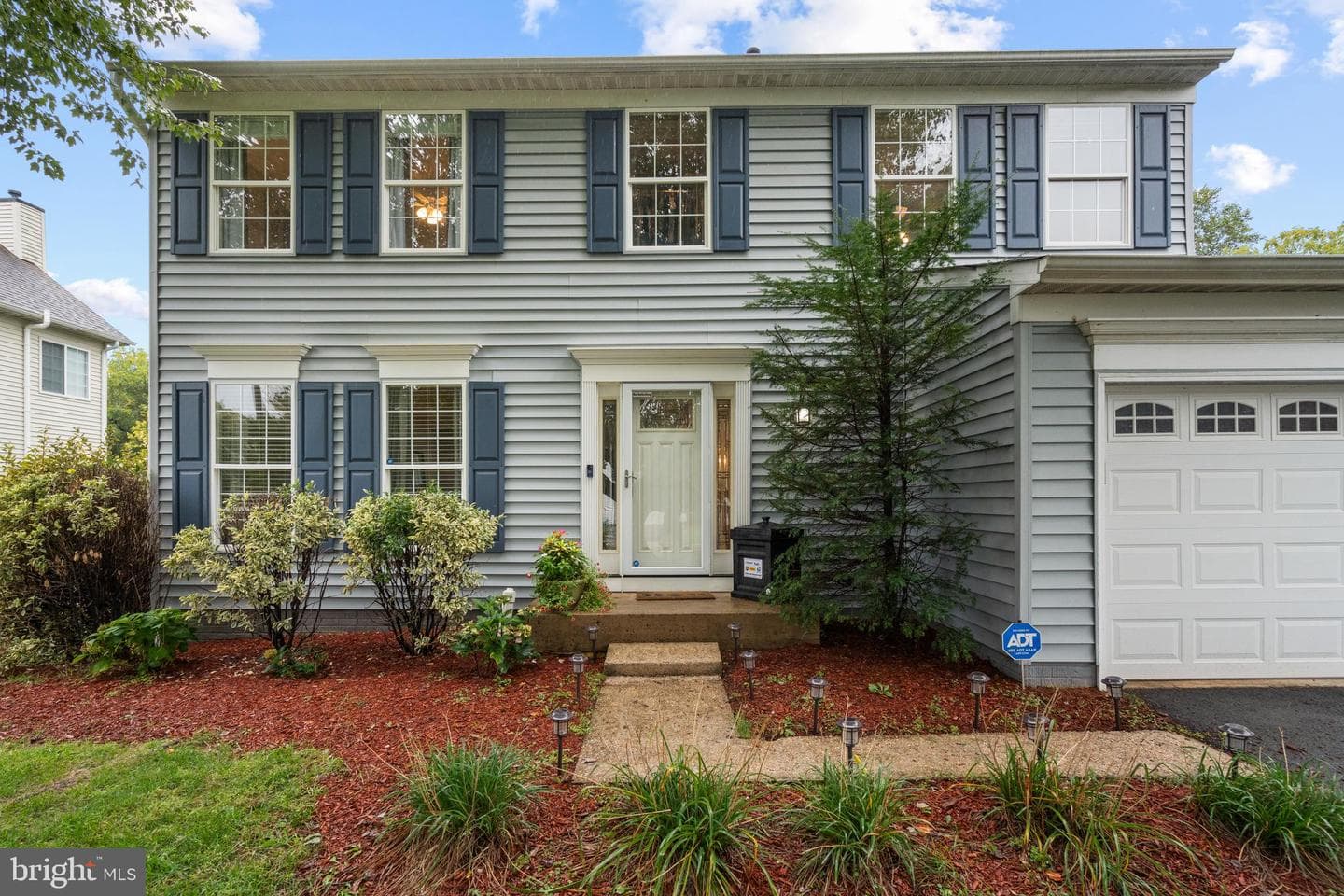 9226 Matthew Drive photo 2
