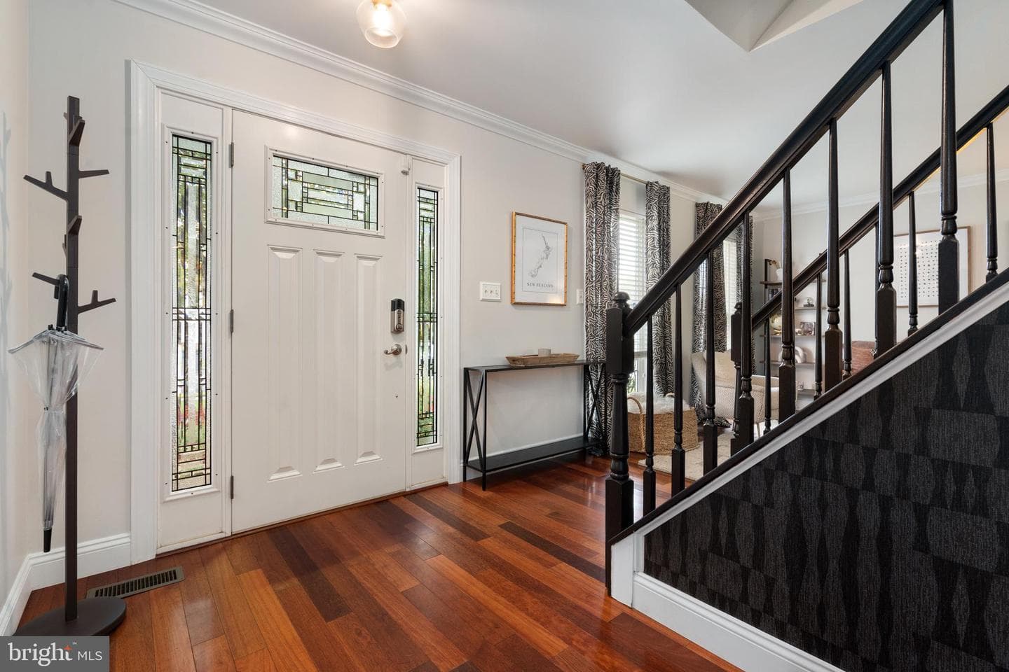 9226 Matthew Drive photo 3