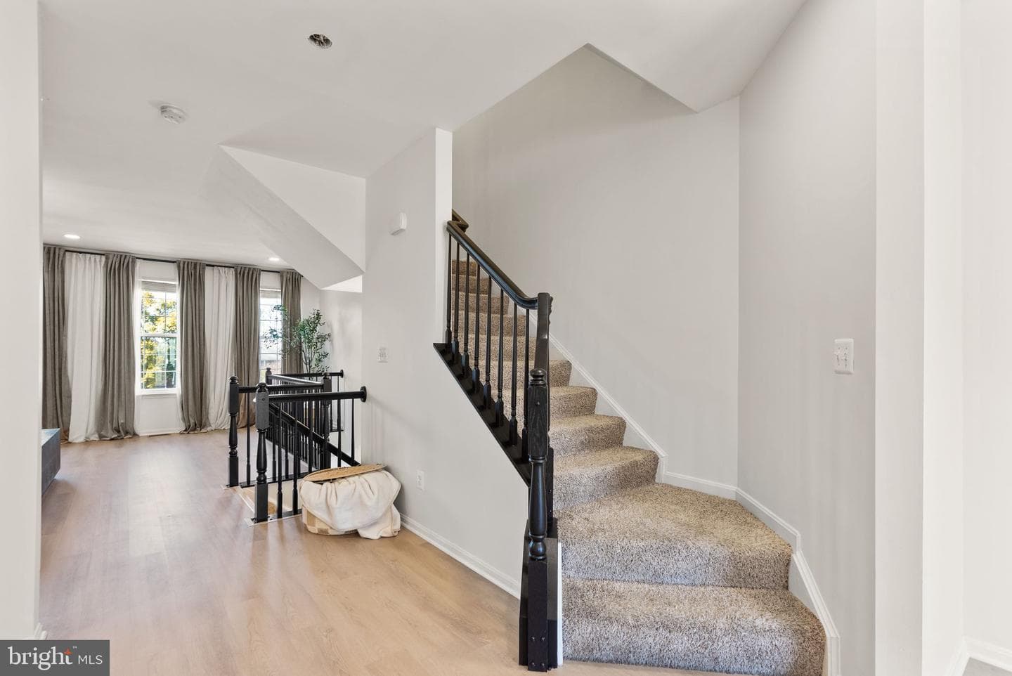 9044 Belo Gate Drive photo 30