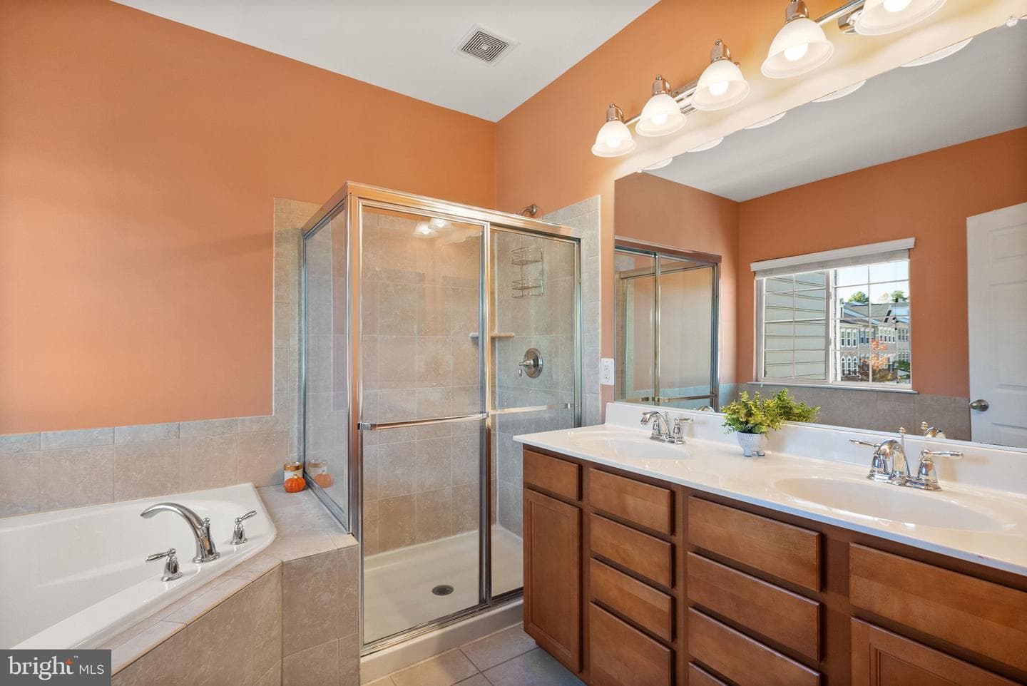9044 Belo Gate Drive photo 40