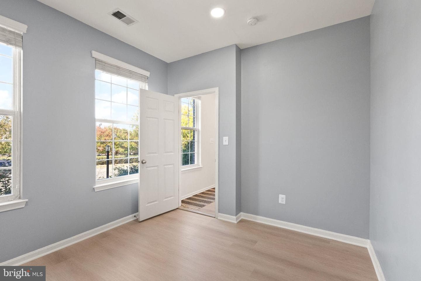 9044 Belo Gate Drive photo 6