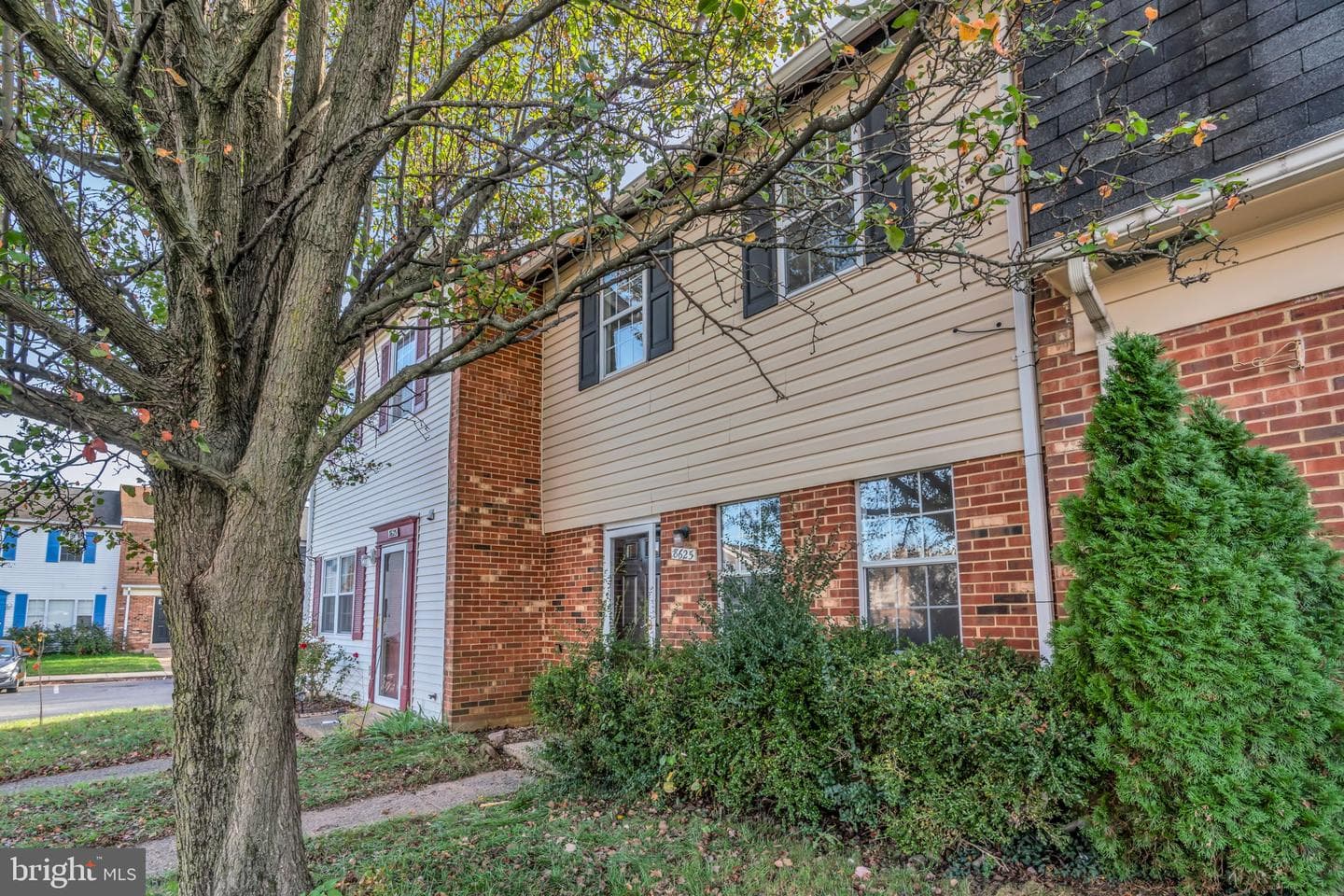 8625 Burnside Court photo 2