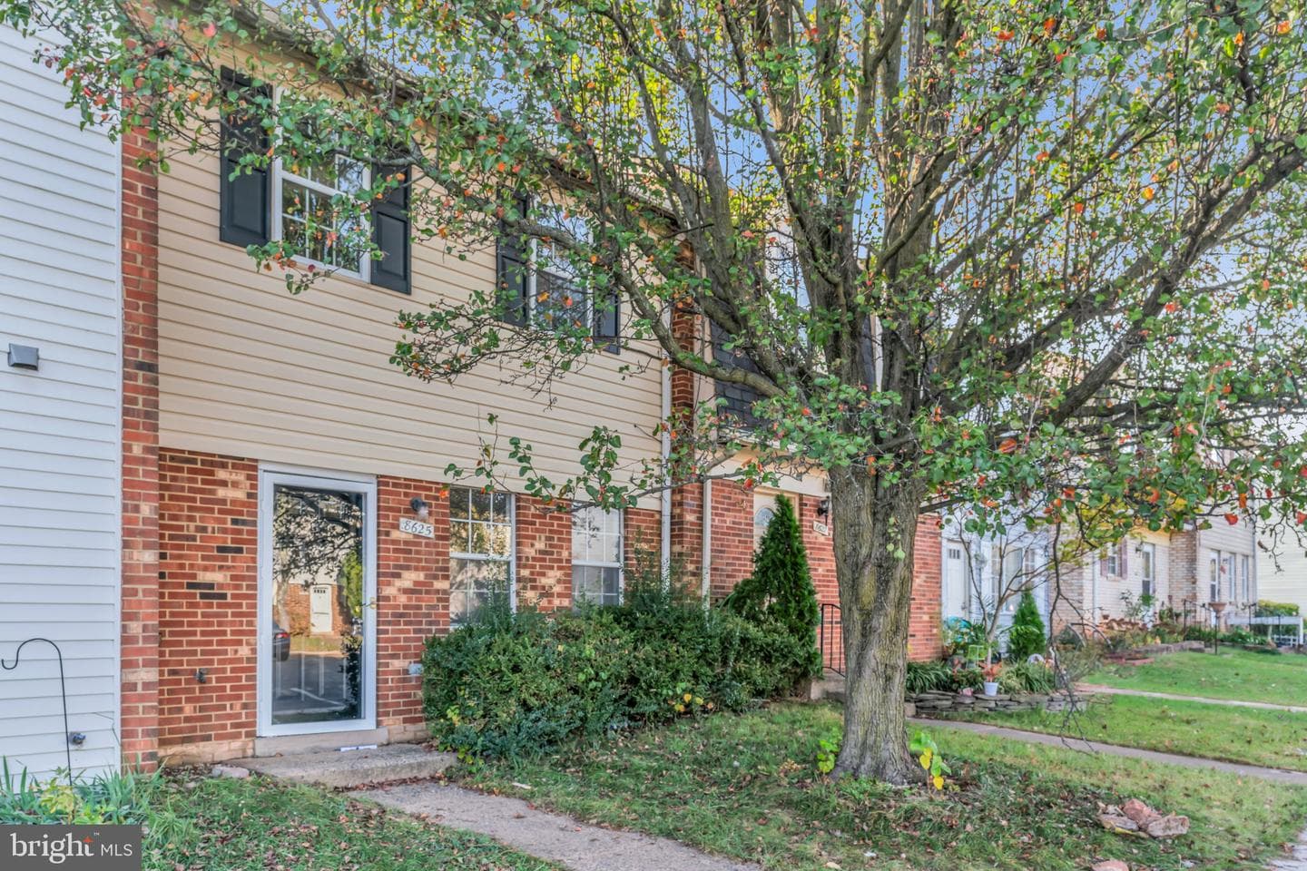 8625 Burnside Court photo 3