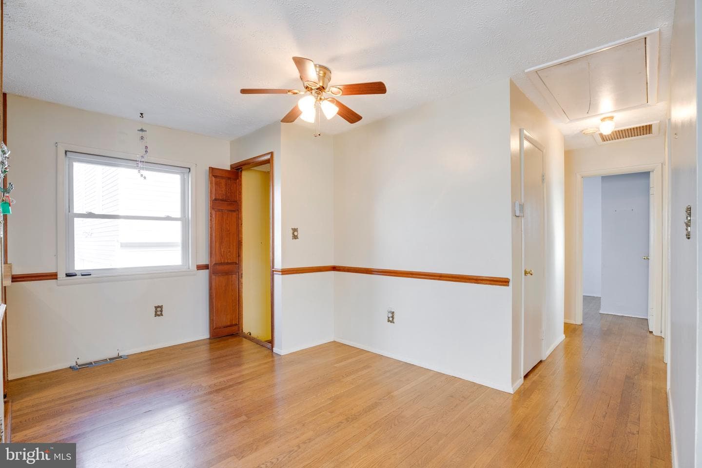 346 Manassas Drive photo 4