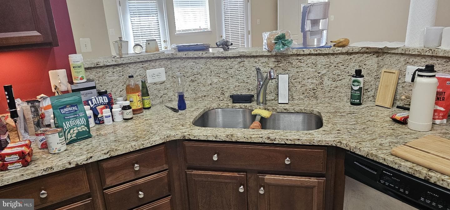 9722 Holmes Place #unit 306 photo 5