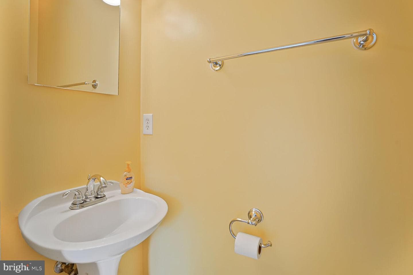 9306 E Carondelet Drive photo 24