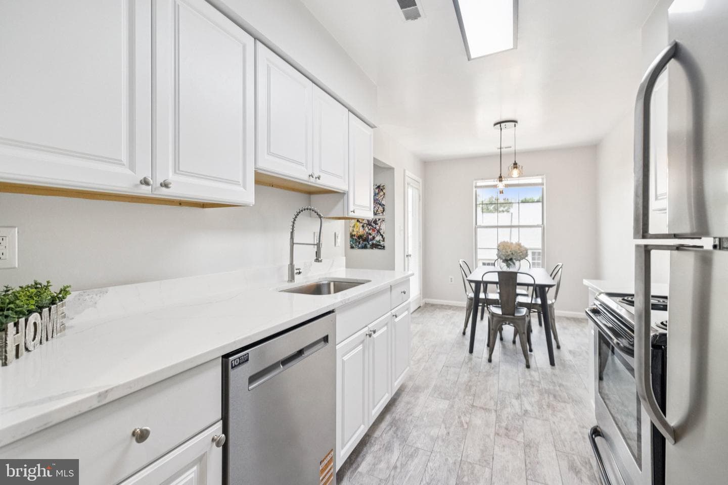 317 Moseby Court #b photo 6