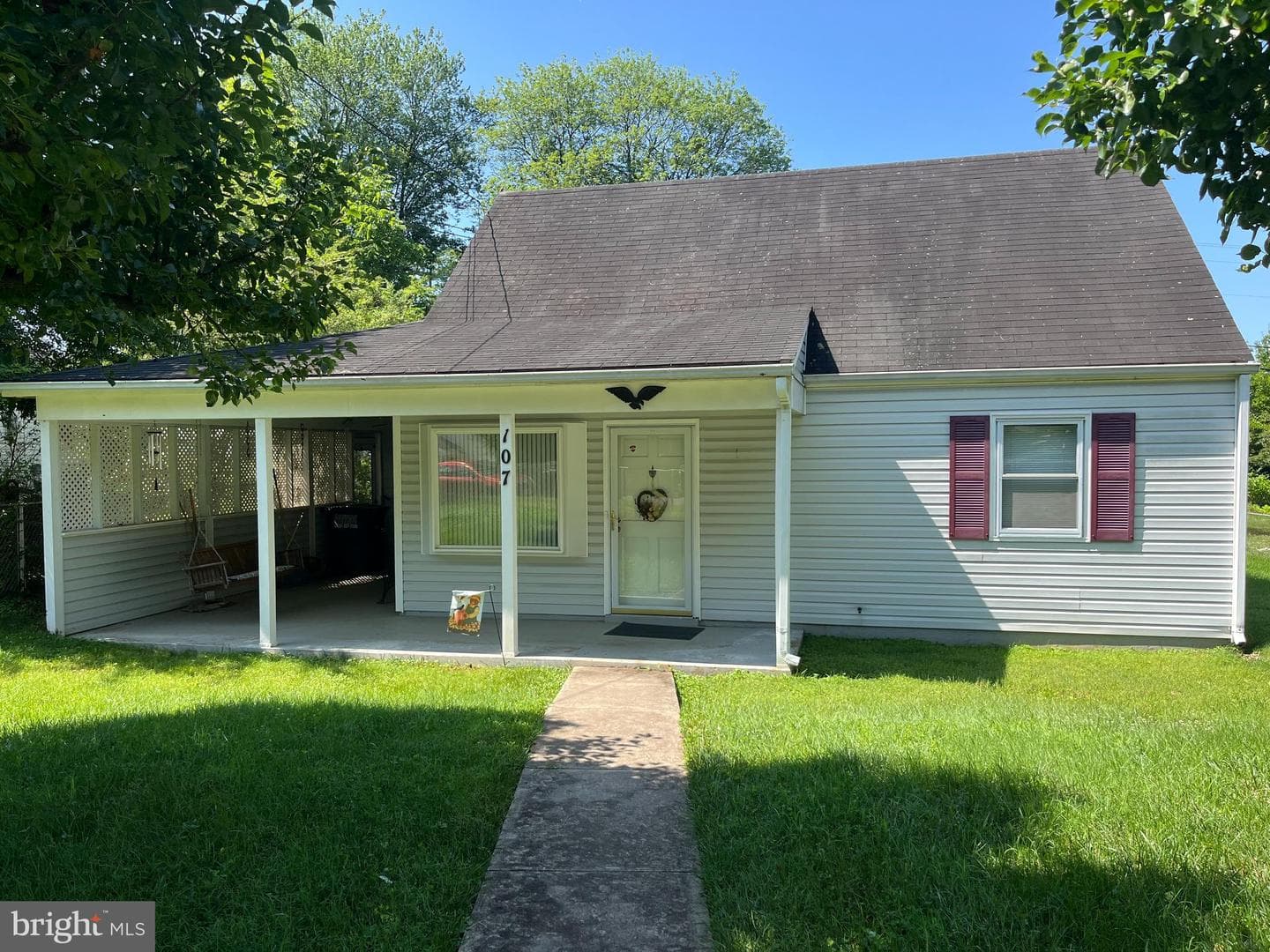 107 Forrest Street photo 1