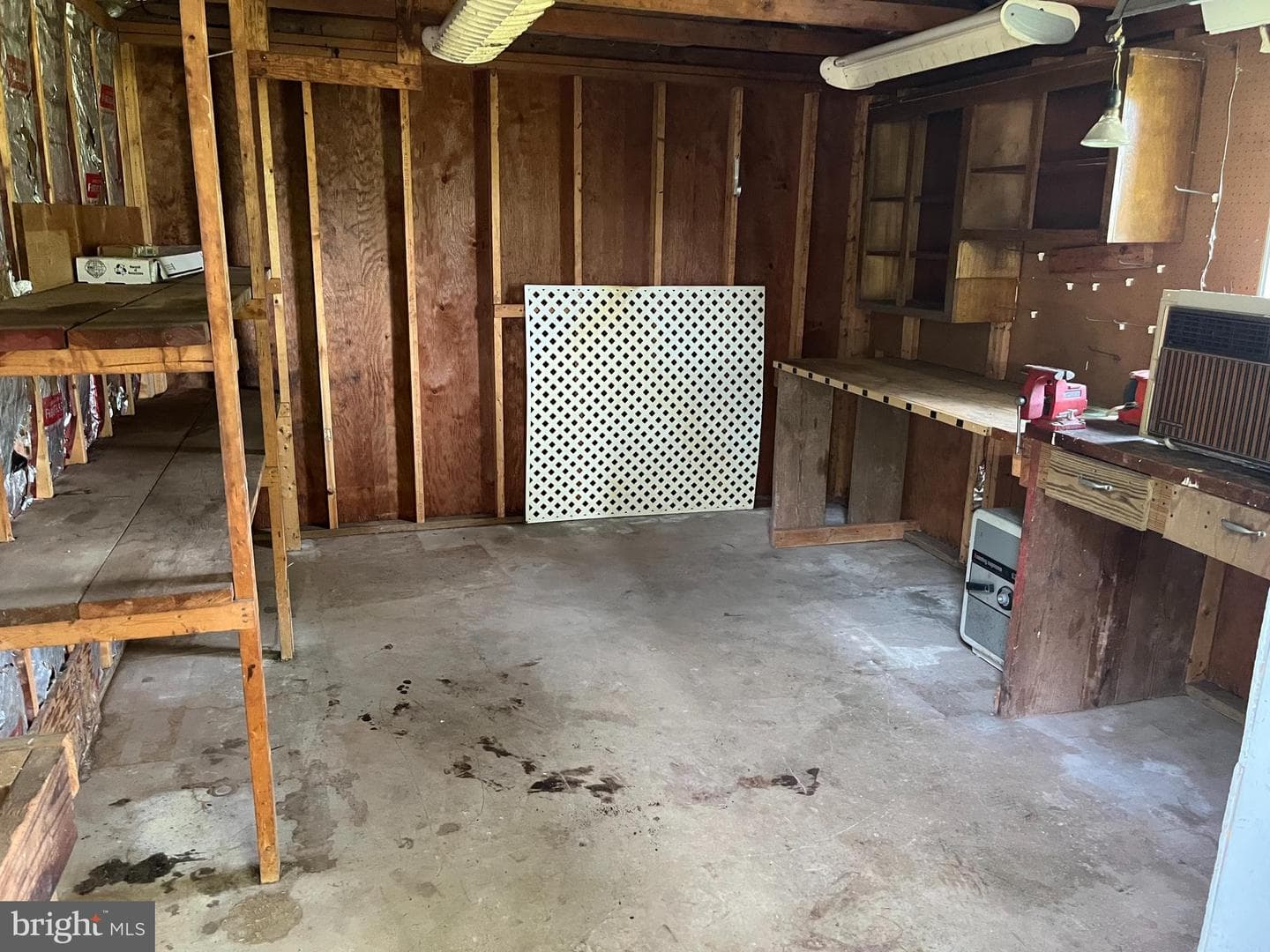 107 Forrest Street photo 22