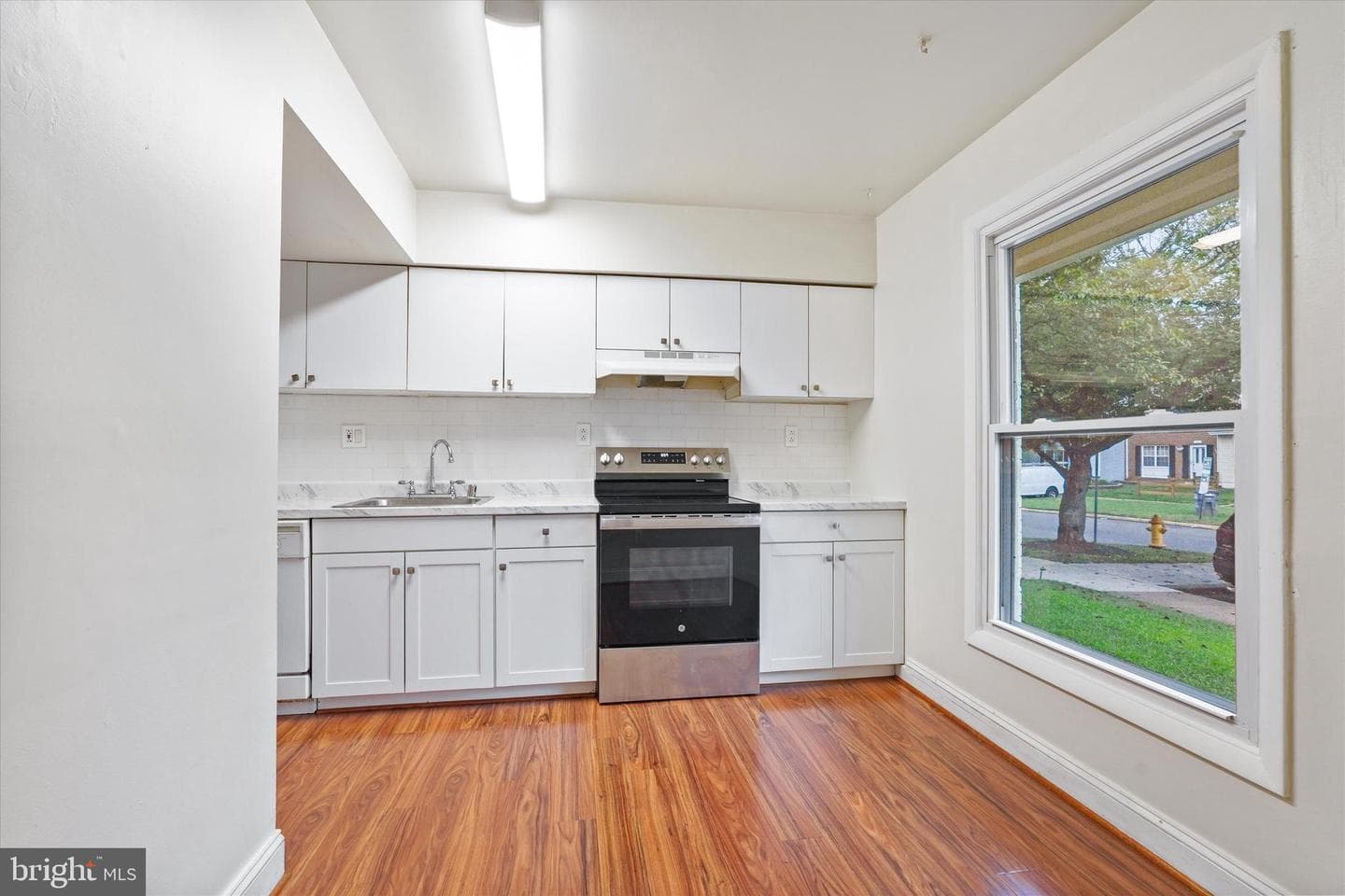 8385 White Pine Drive photo 8
