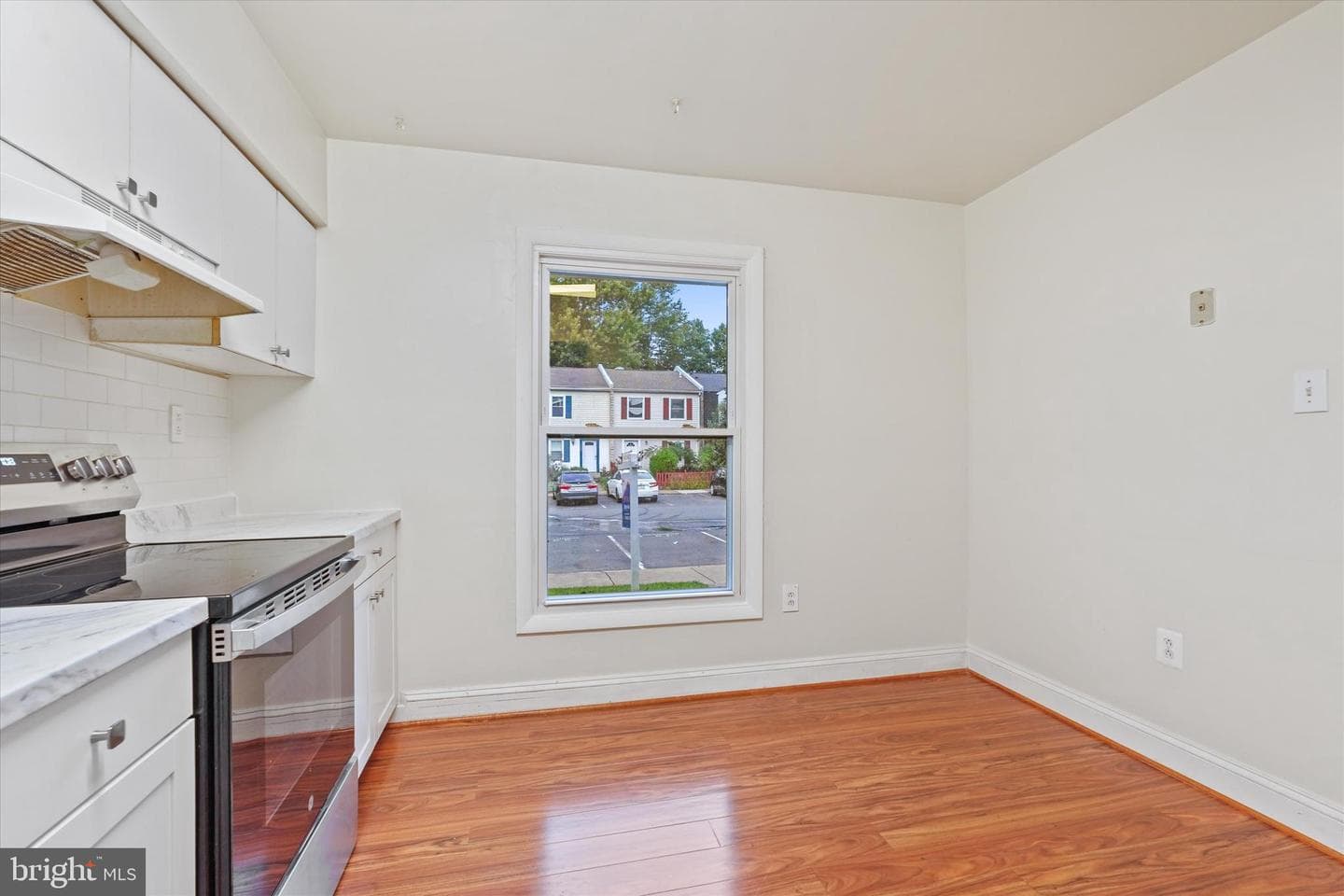 8385 White Pine Drive photo 9
