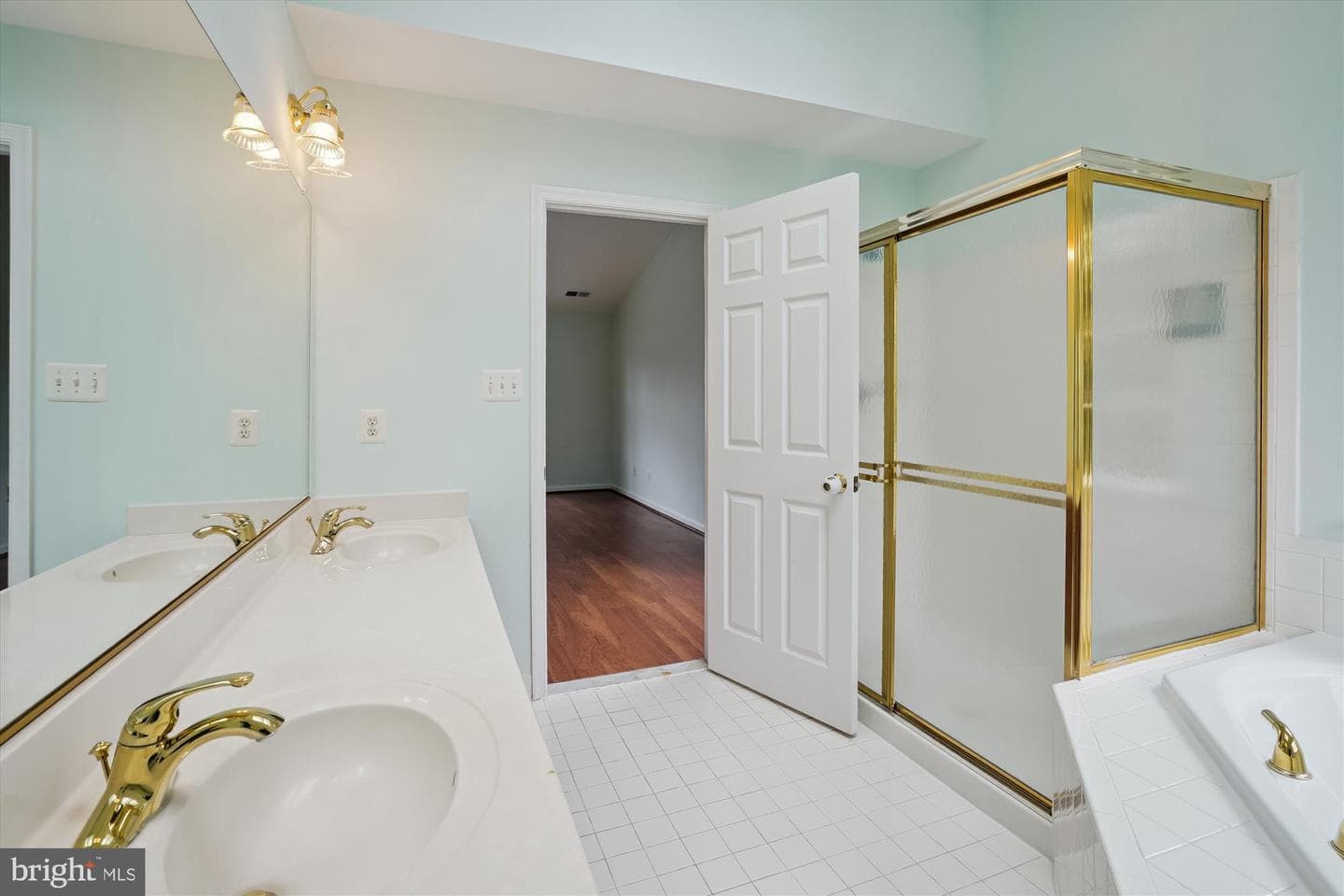 9183 Matthew Drive photo 32