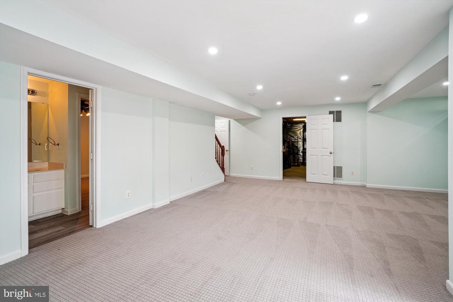 9183 Matthew Drive photo 46