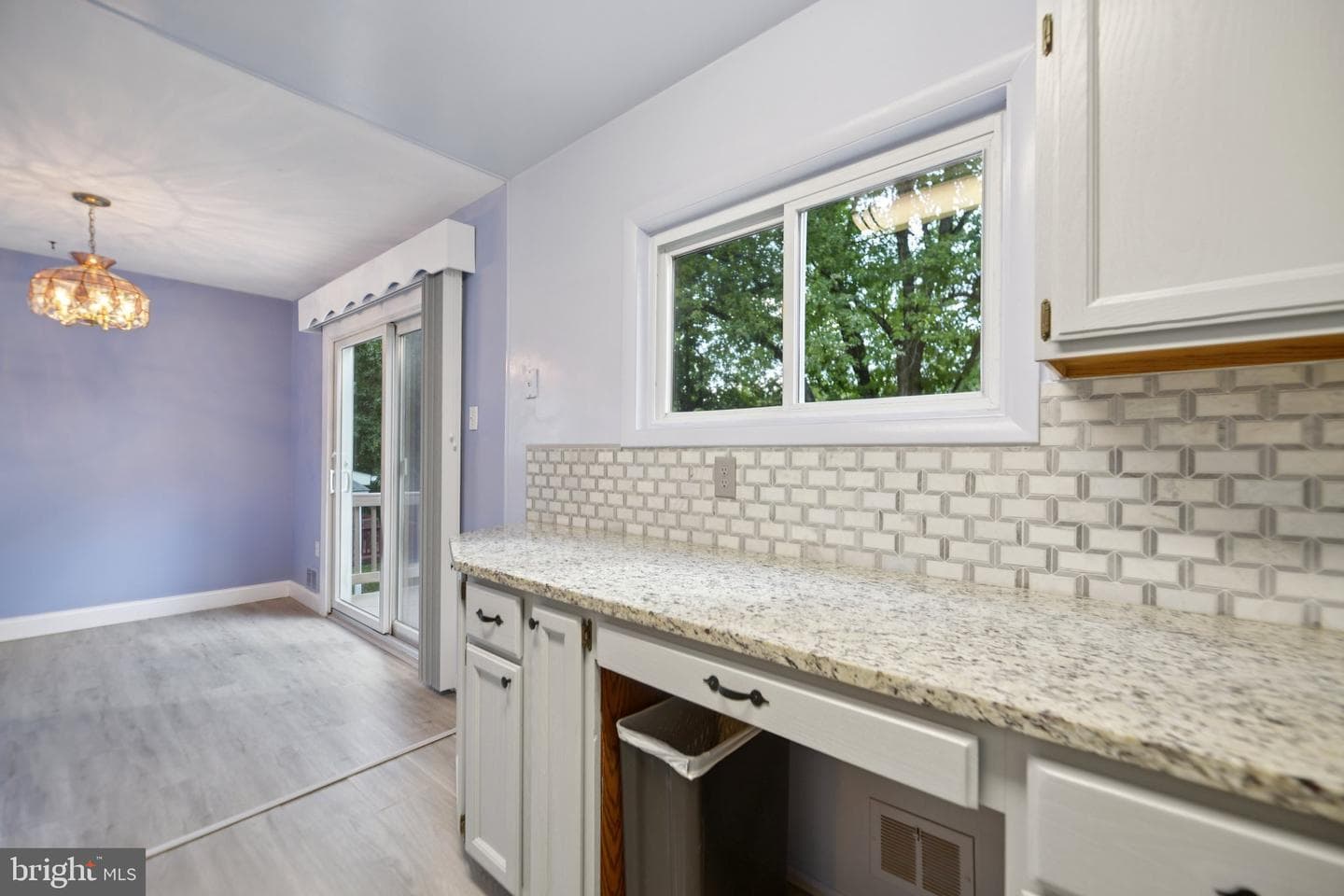 181 Cabbel Drive photo 15