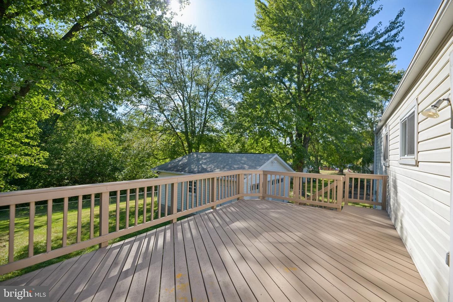 181 Cabbel Drive photo 16