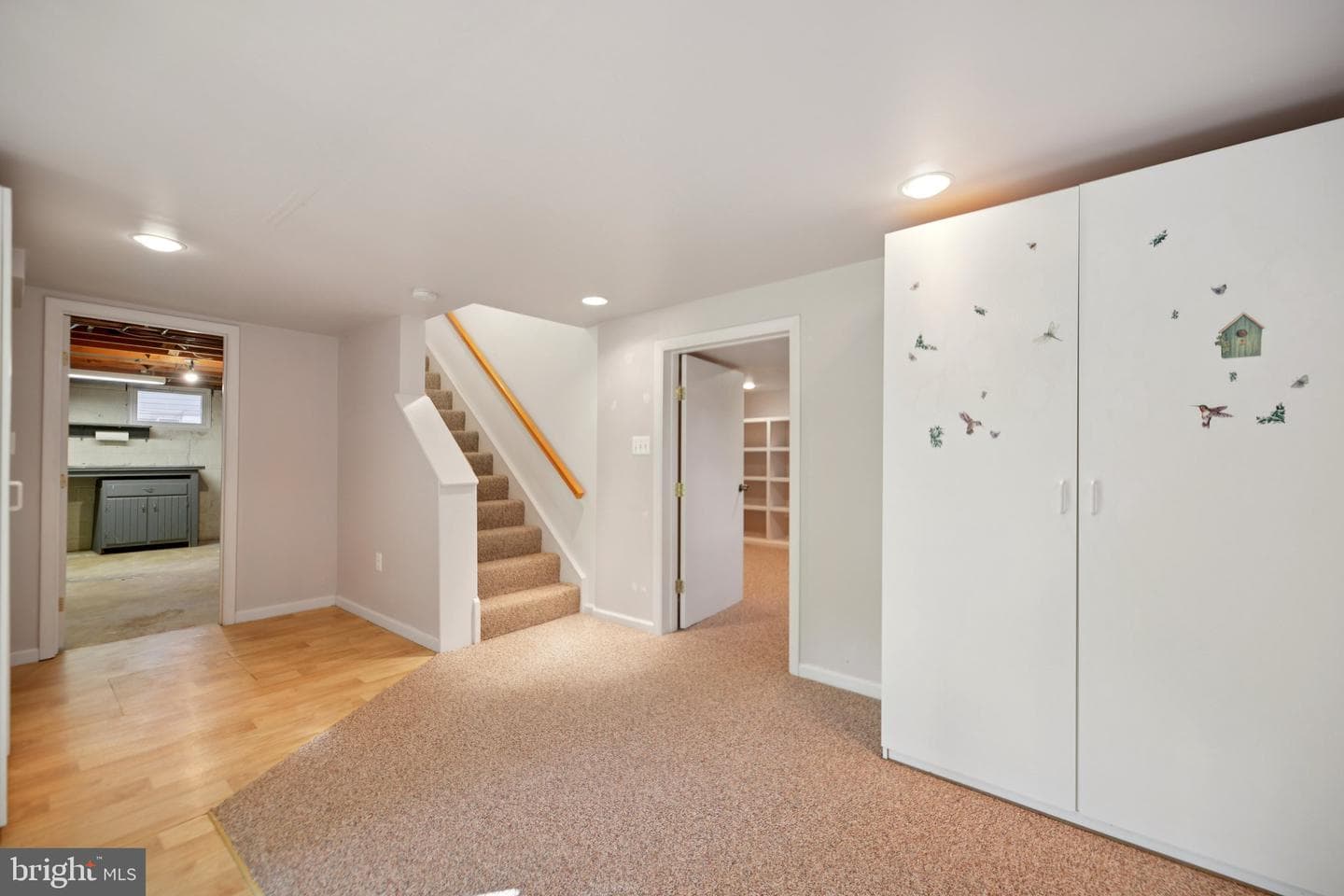 181 Cabbel Drive photo 29
