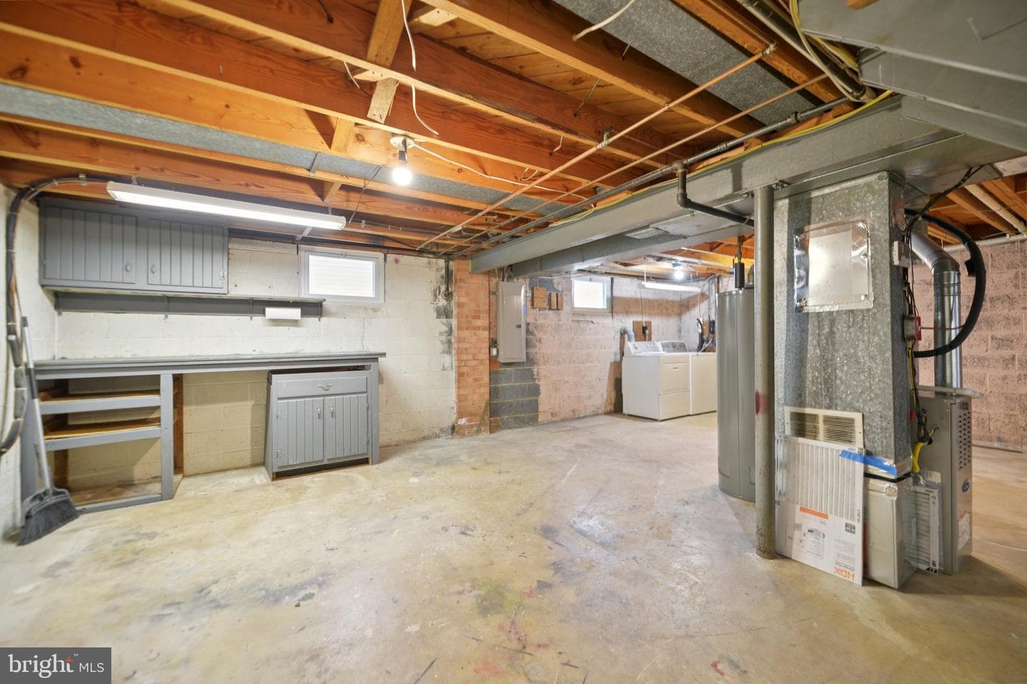 181 Cabbel Drive photo 30