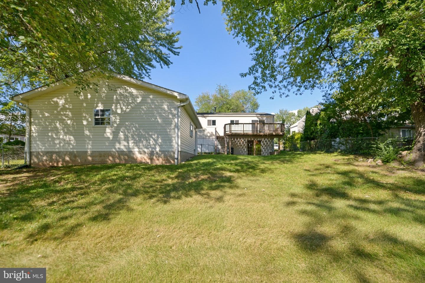 181 Cabbel Drive photo 43