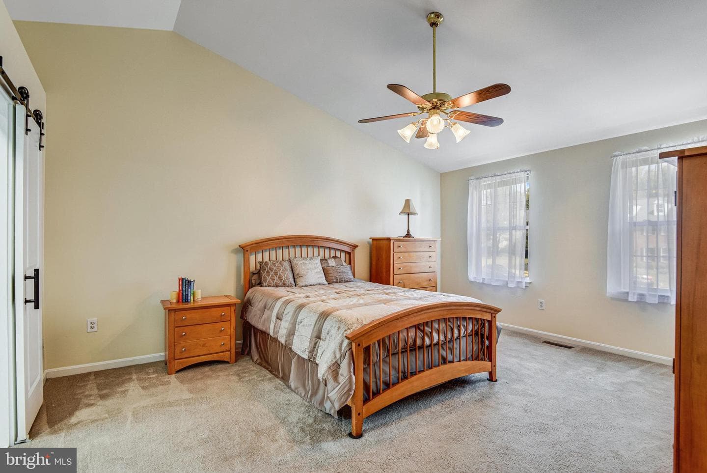 9234 Cynthia Street photo 15