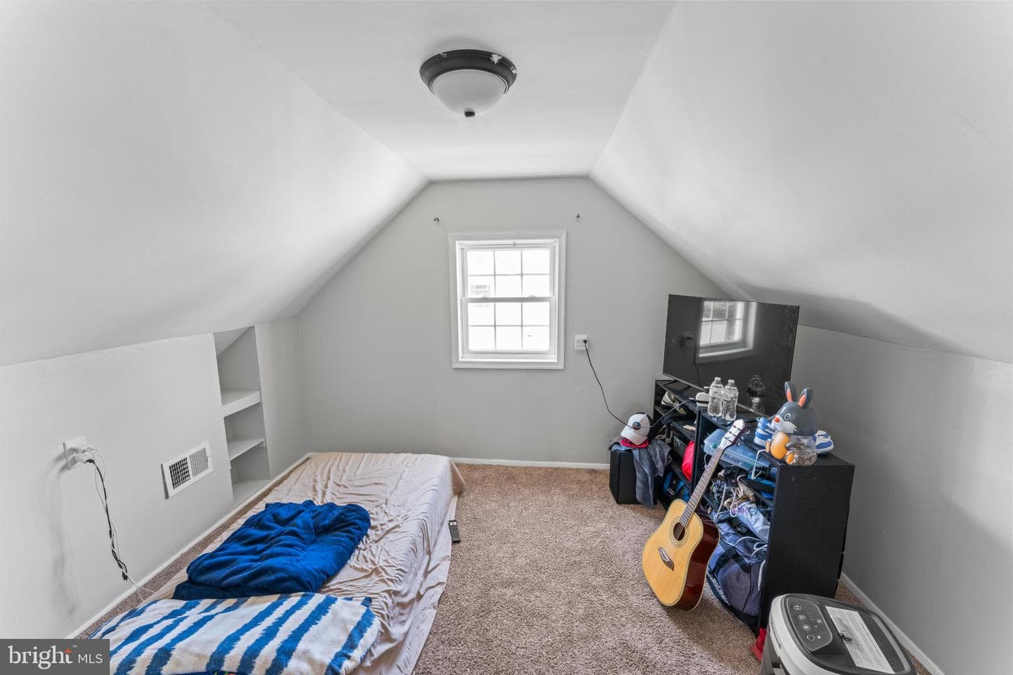 121 Cabbel Drive photo 14