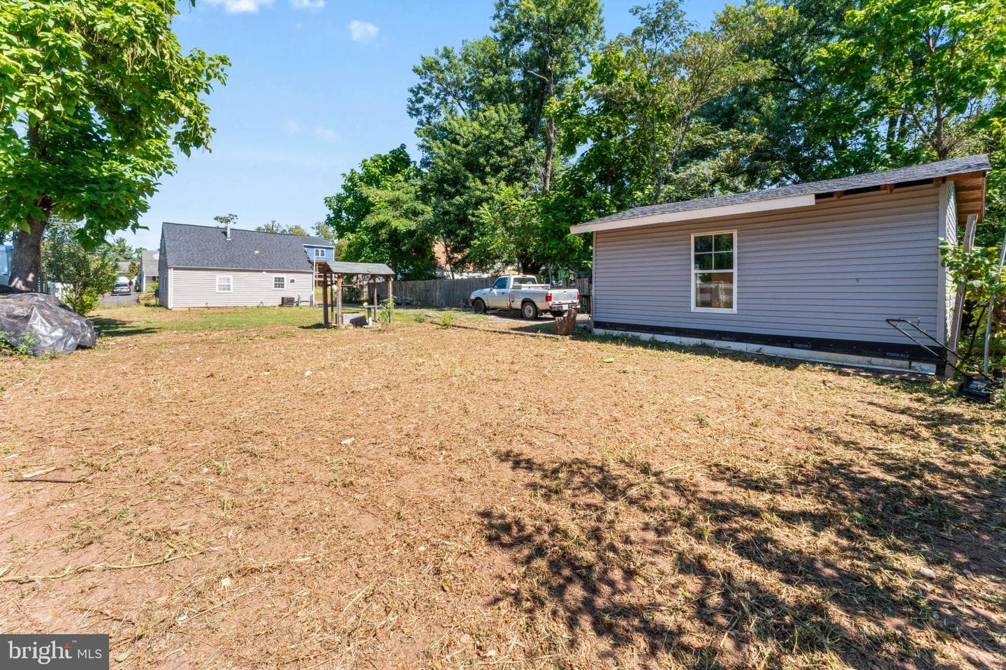 121 Cabbel Drive photo 16