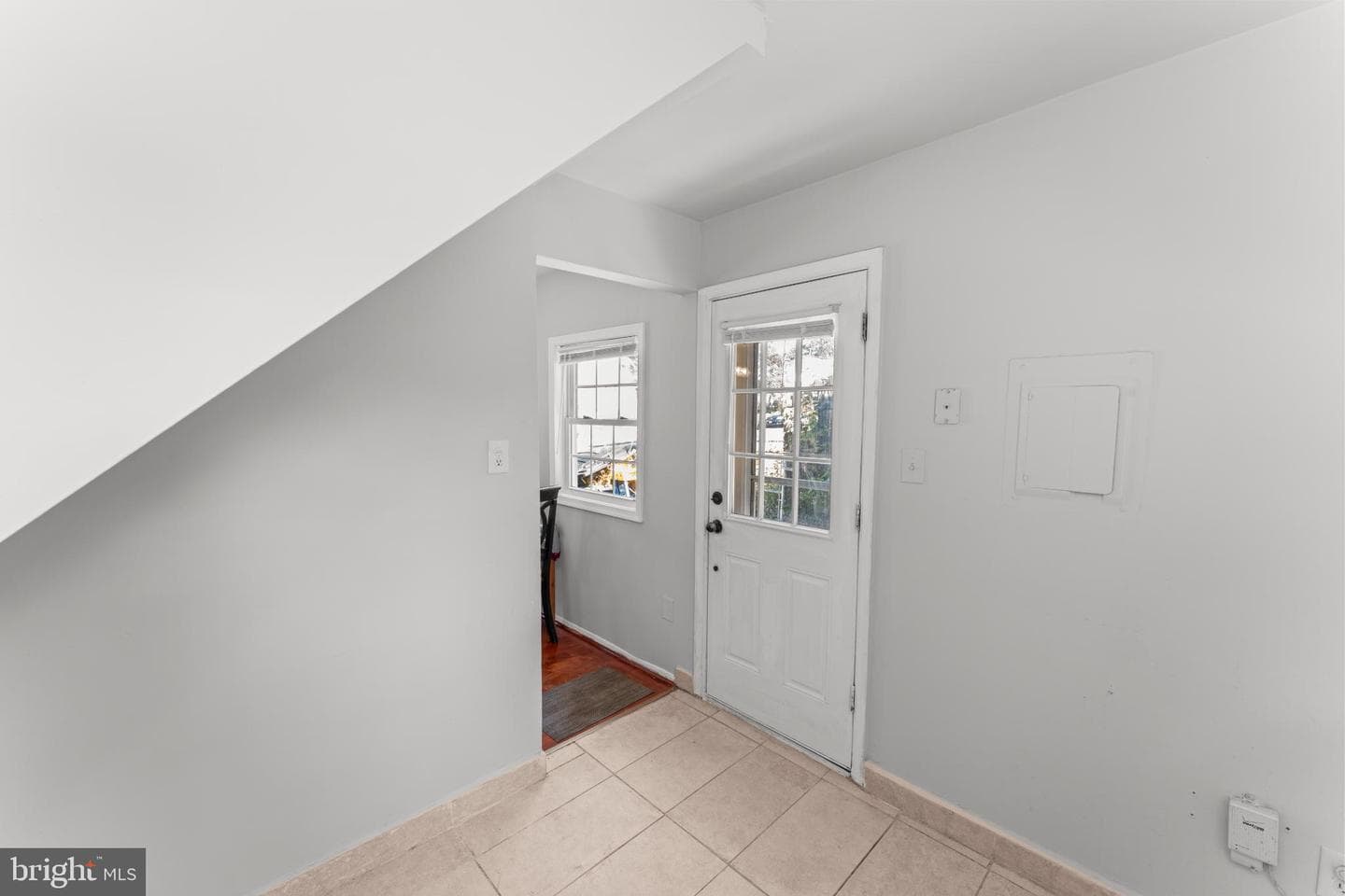 121 Cabbel Drive photo 7