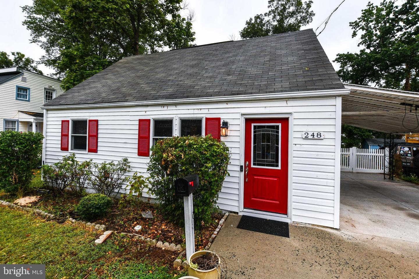 248 Manassas Drive photo 2