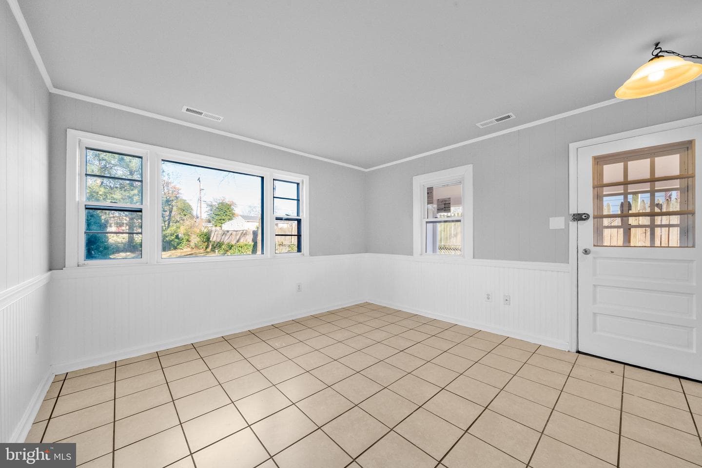 122 Holden Drive photo 14