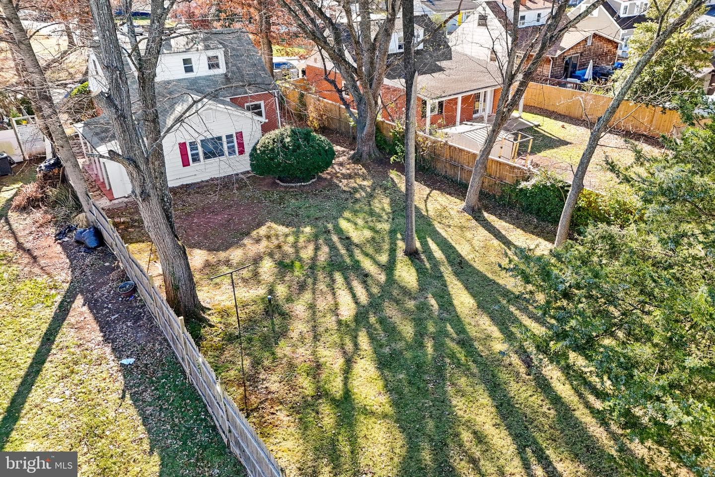 122 Holden Drive photo 2