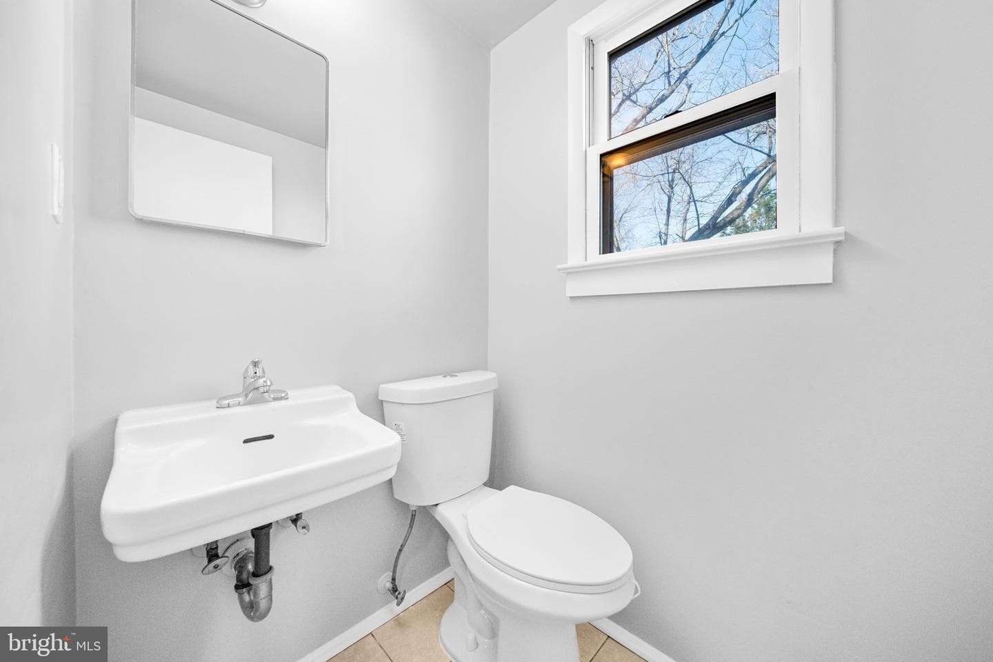 122 Holden Drive photo 22
