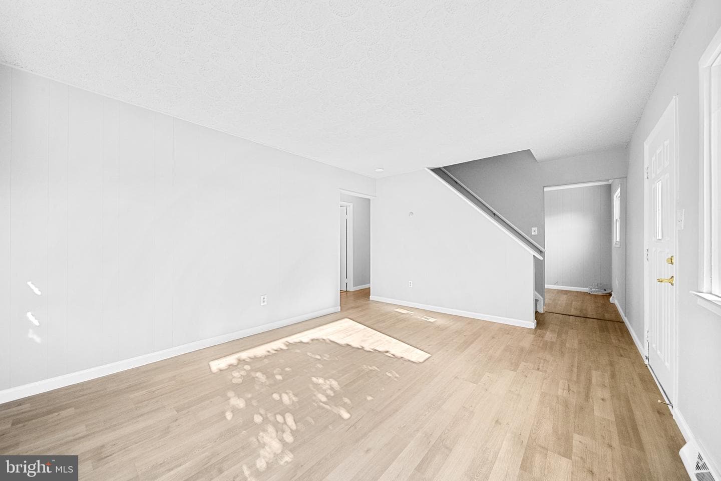 122 Holden Drive photo 9