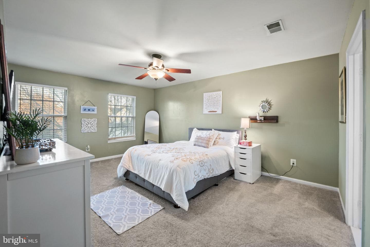 9302 Nancy Street photo 27