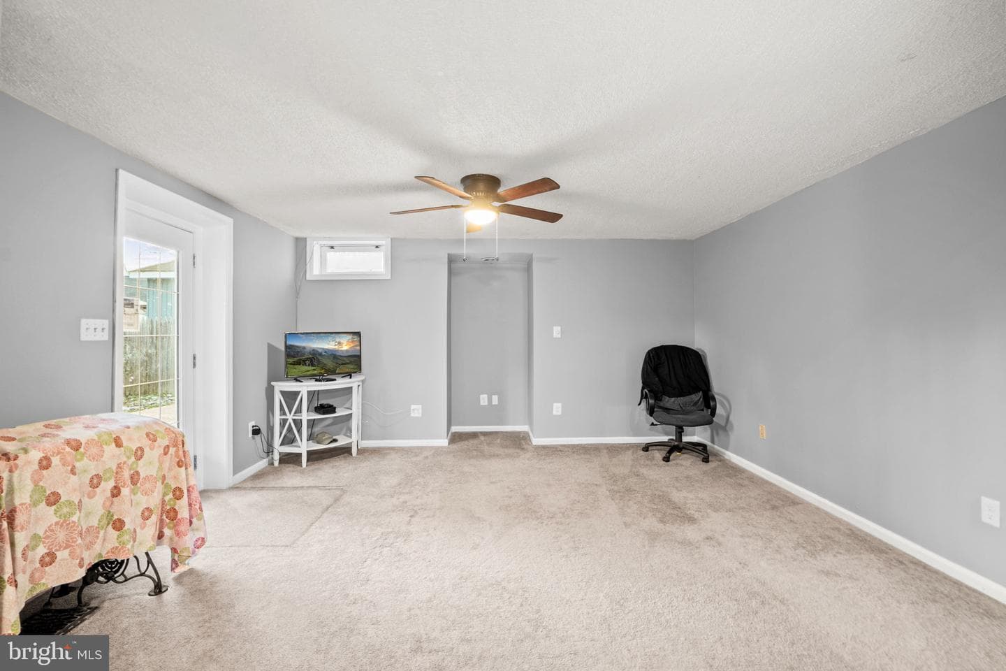 9302 Nancy Street photo 44