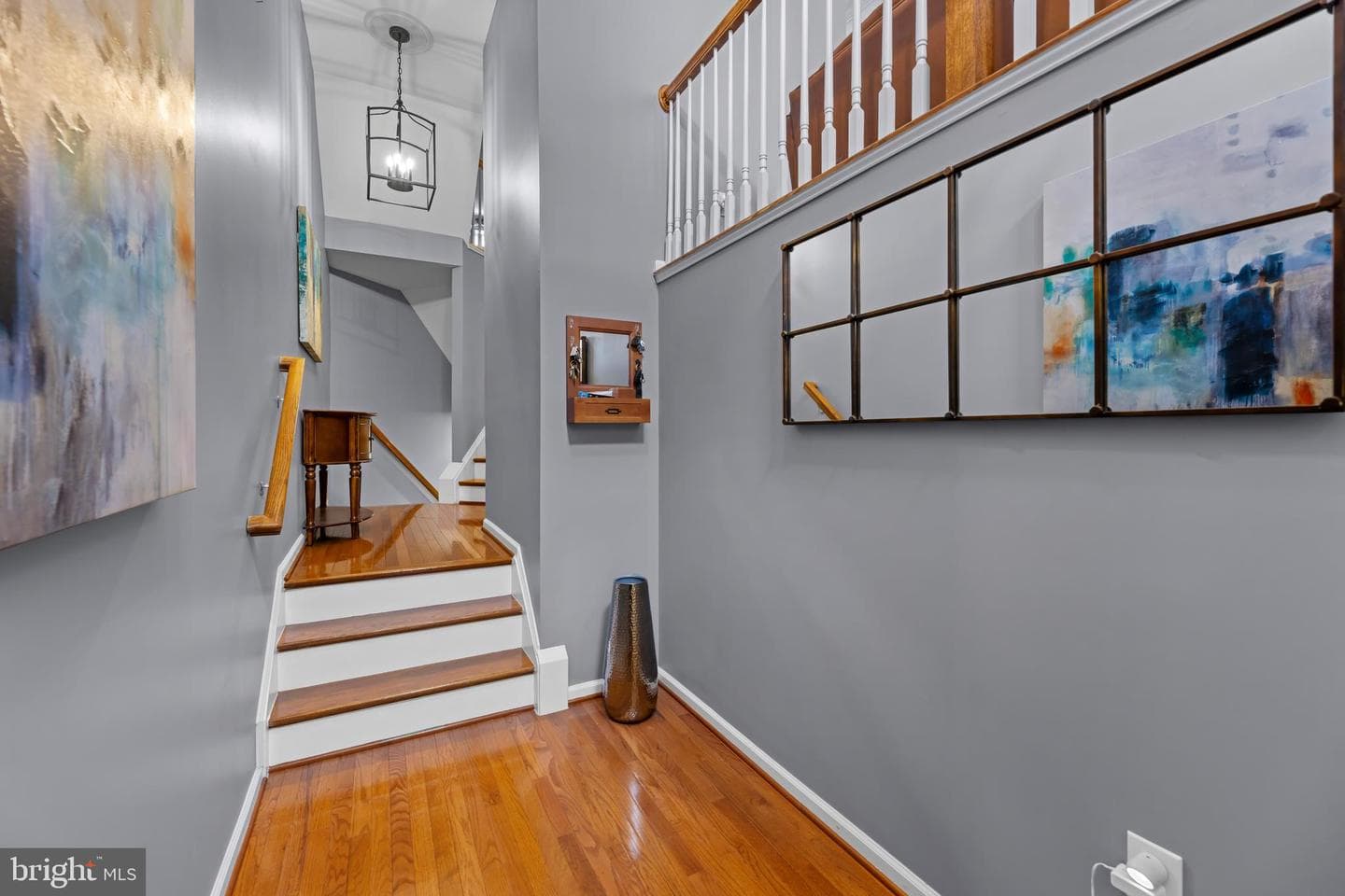 9842 Pickens Place photo 3