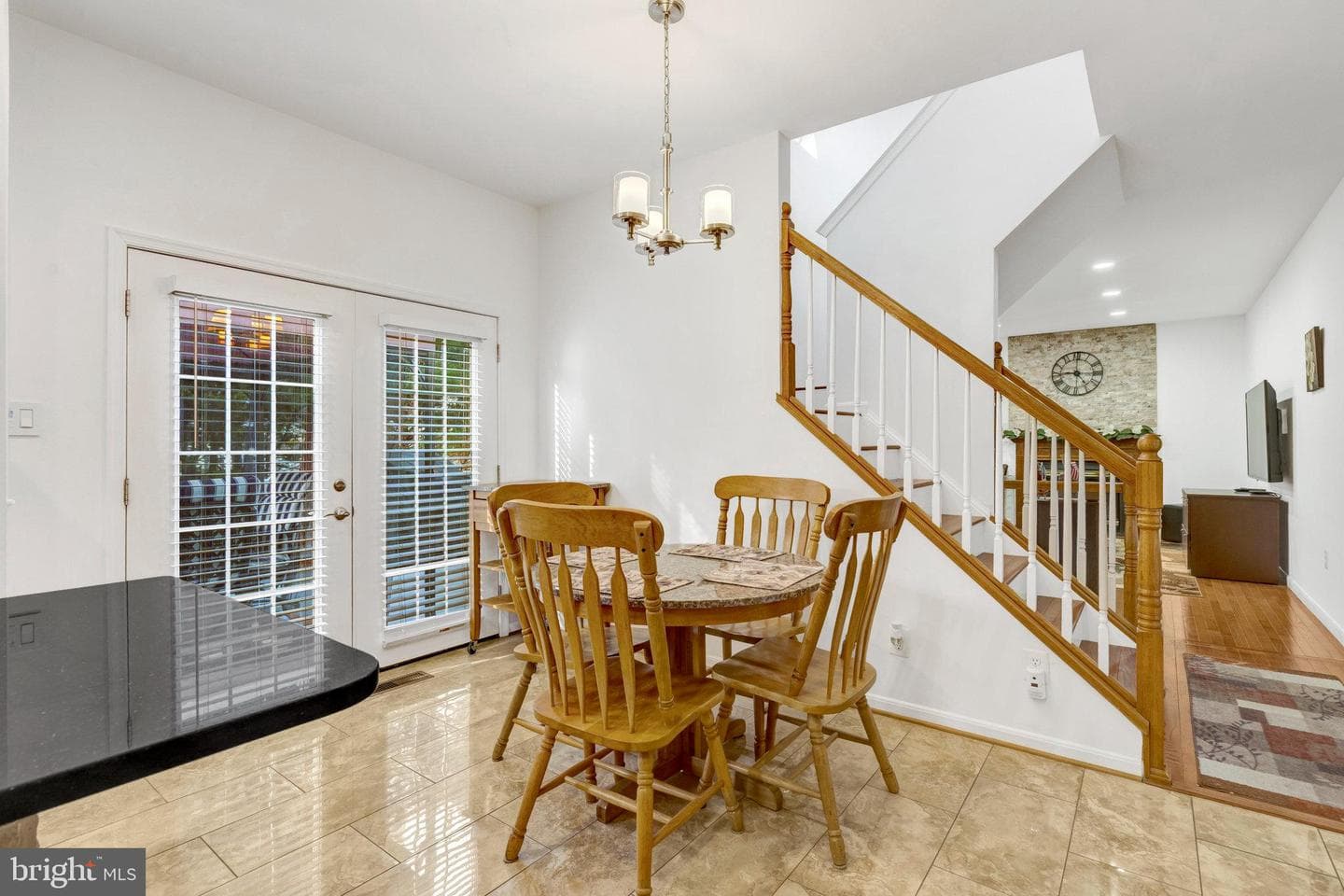 9224 Cynthia Street photo 10