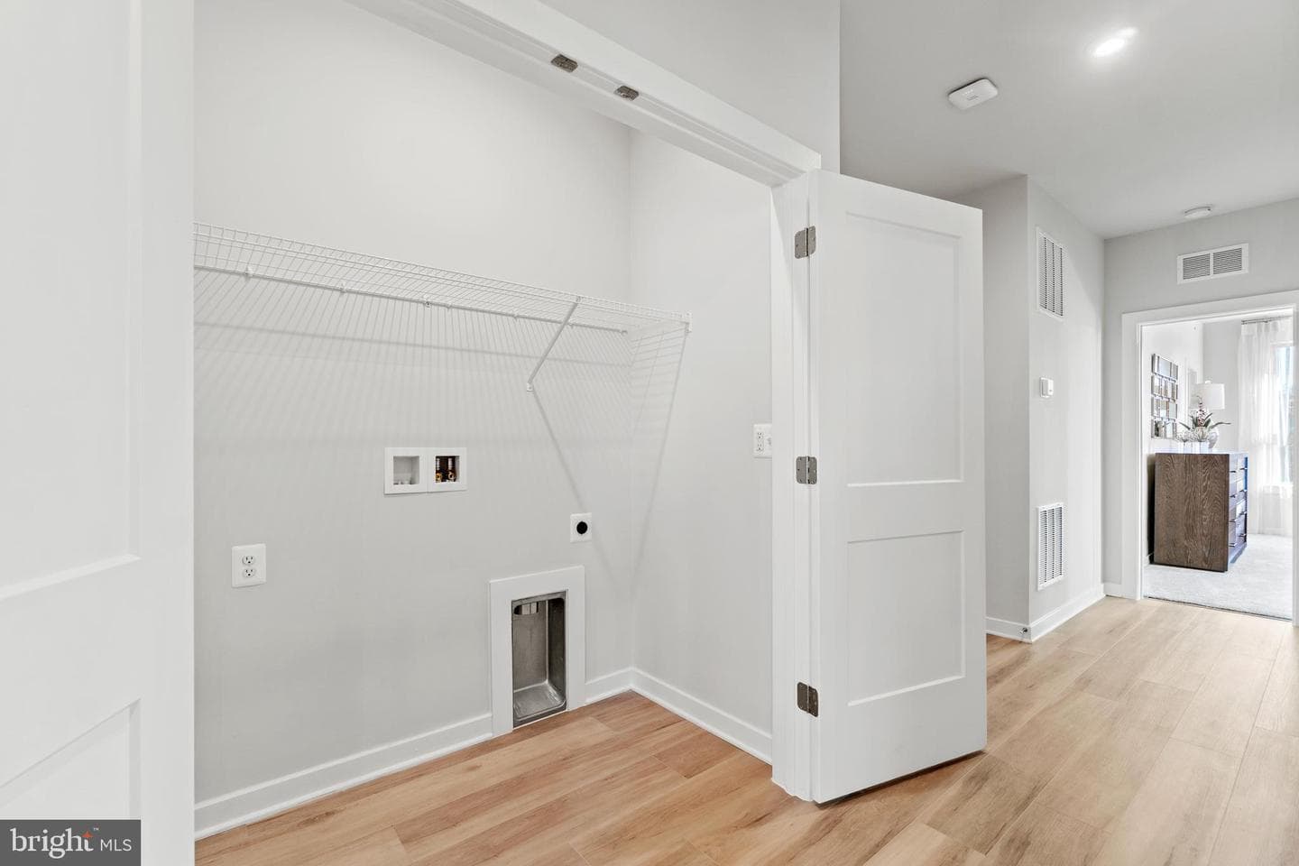 1107b Dabney Drive photo 18