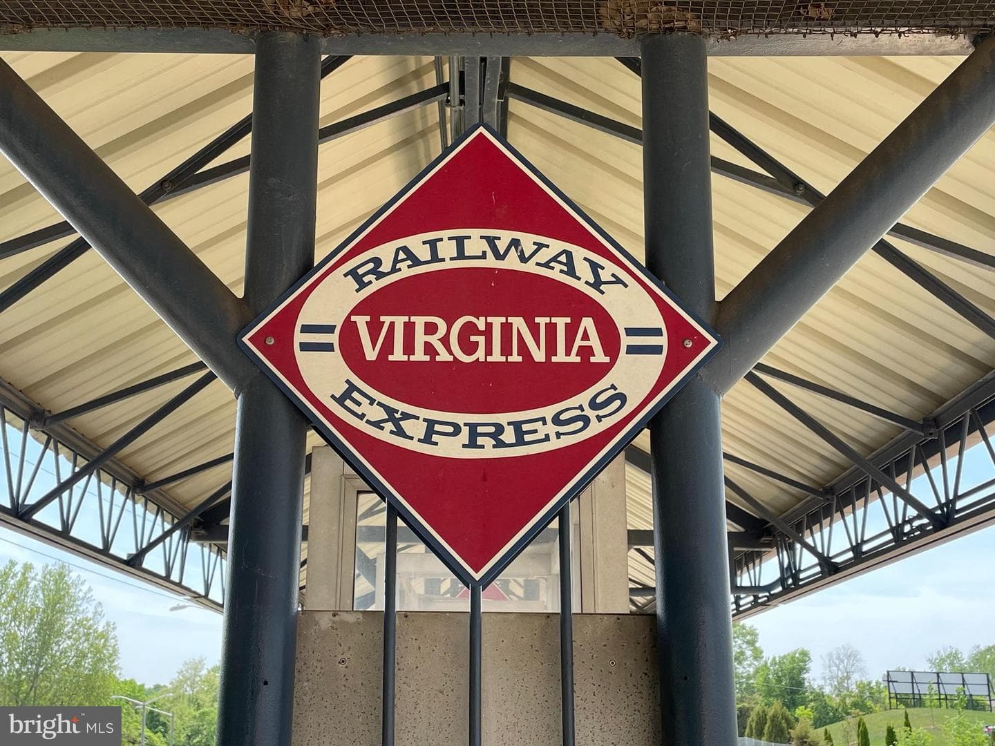 9073 Alexander Way photo 47