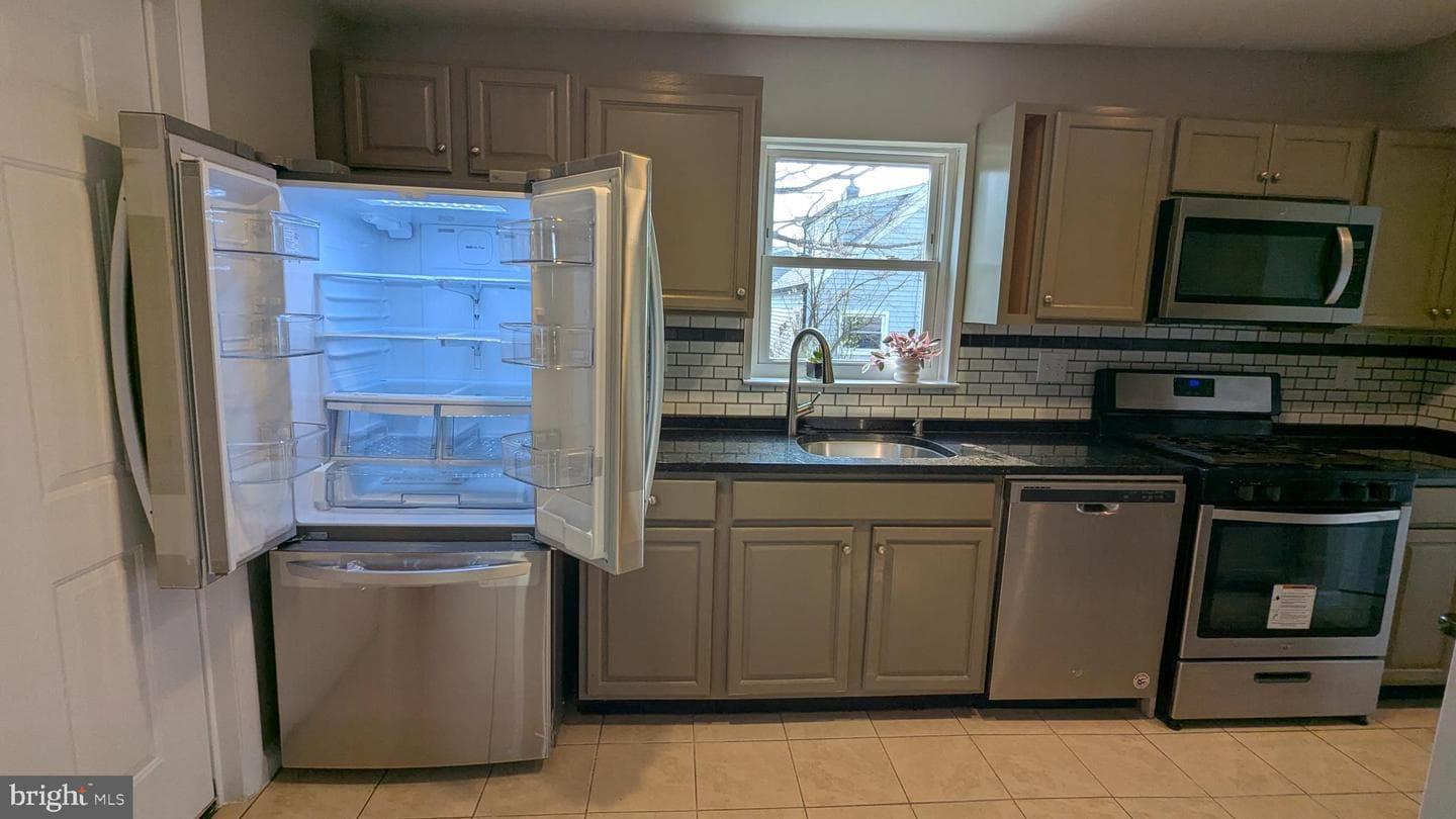113 Colburn Drive photo 28