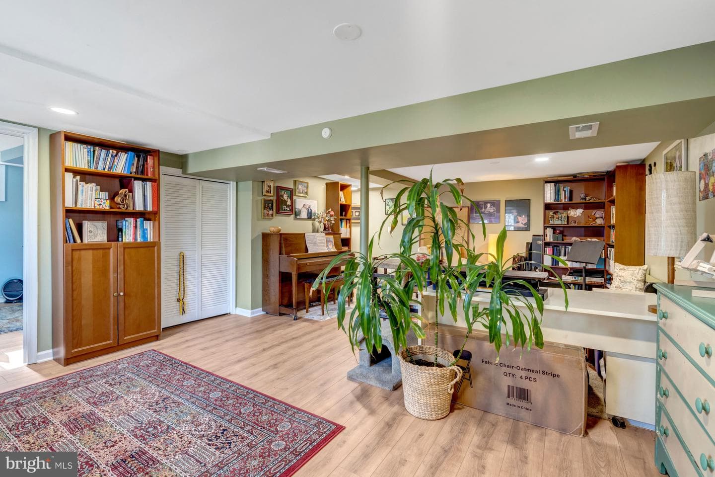 92 Meeker Court photo 21