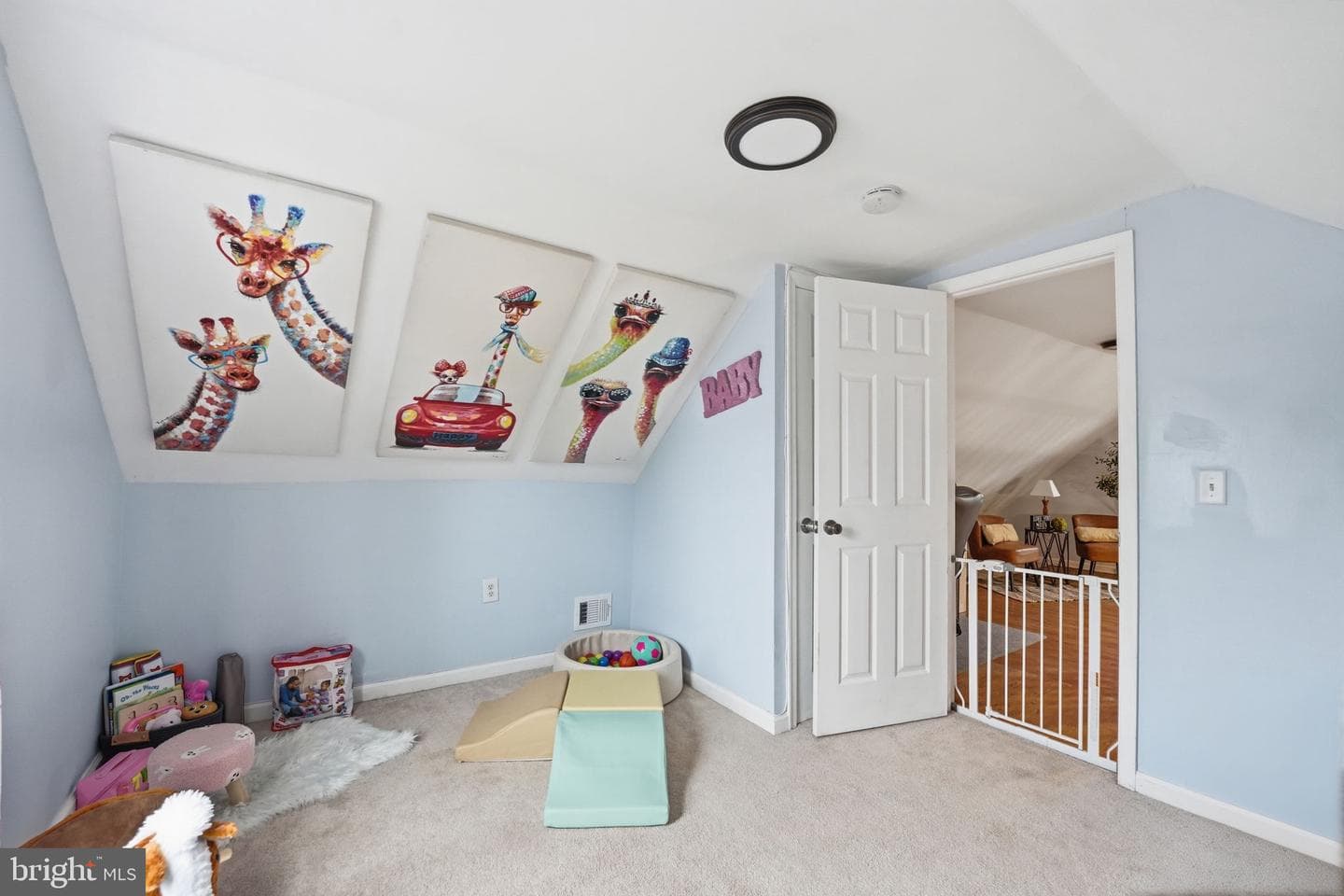 243 Kent Drive photo 15