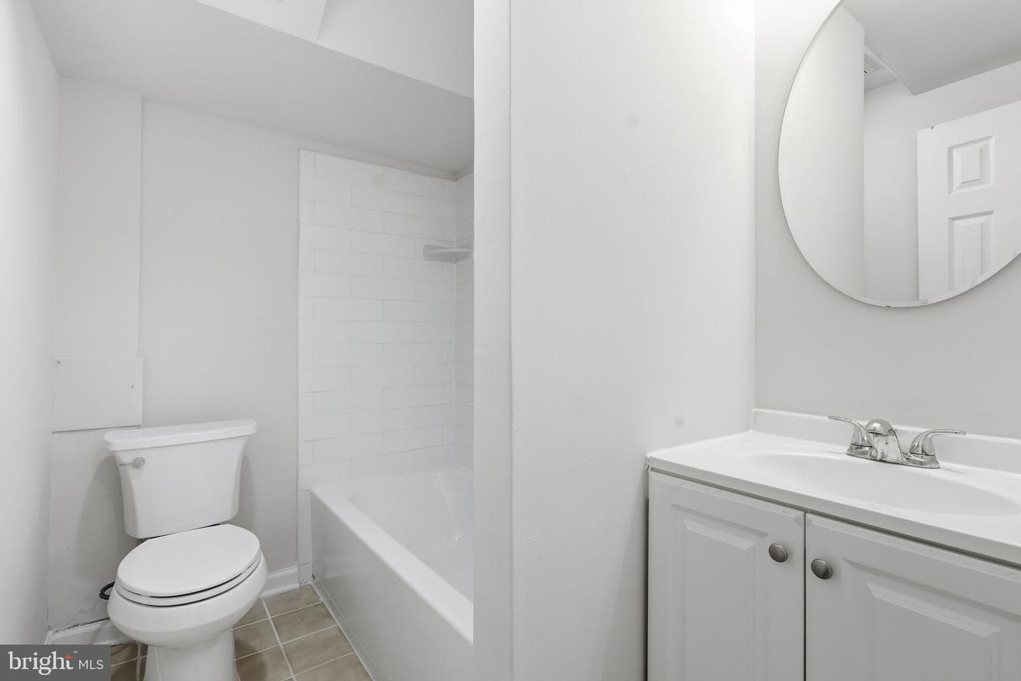 305 Moseby Court photo 19