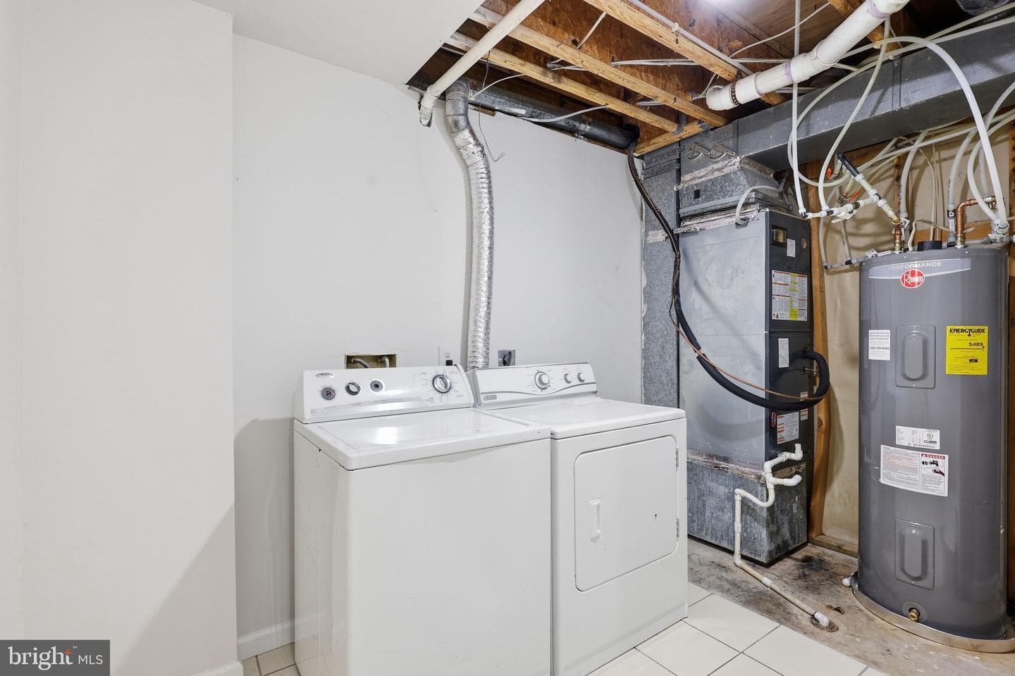 305 Moseby Court photo 21