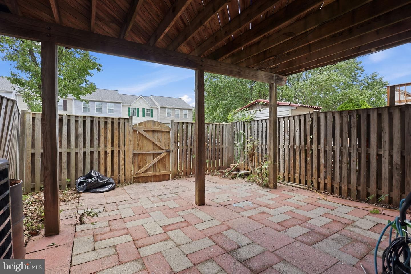 305 Moseby Court photo 23