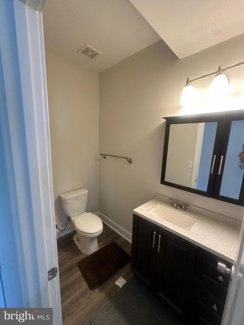 216 Colfax Court photo 39