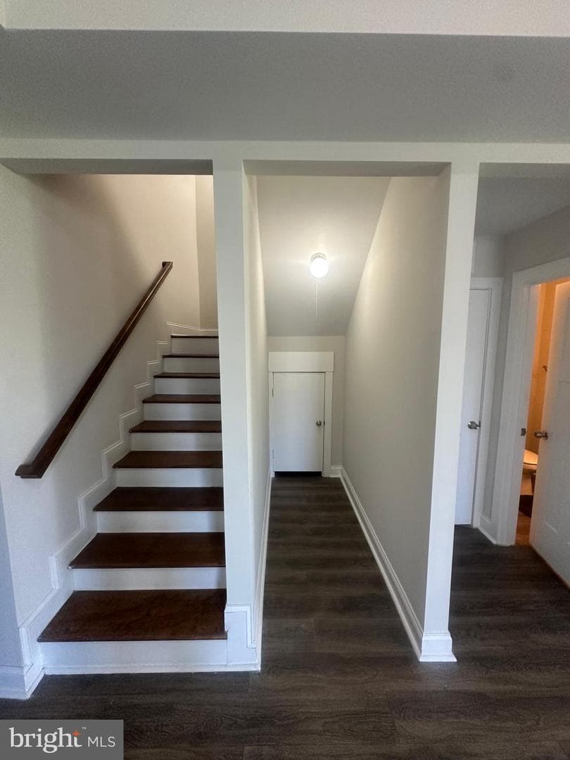 216 Colfax Court photo 41