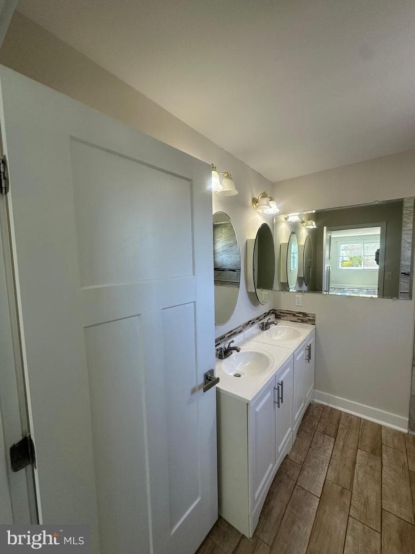 216 Colfax Court photo 46