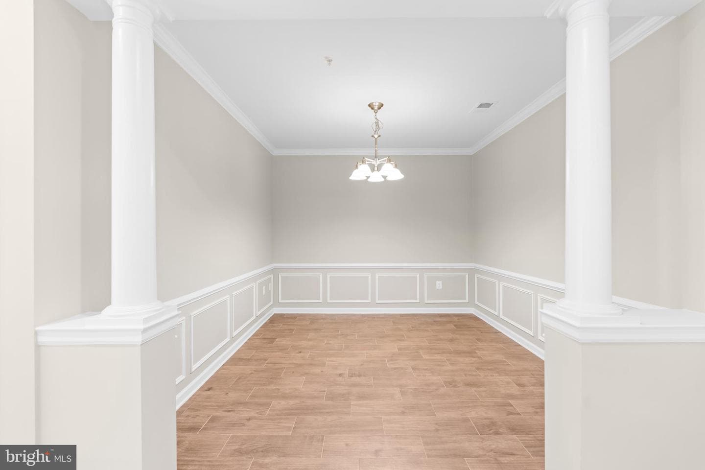 9724 Holmes Place #unit 302 photo 12